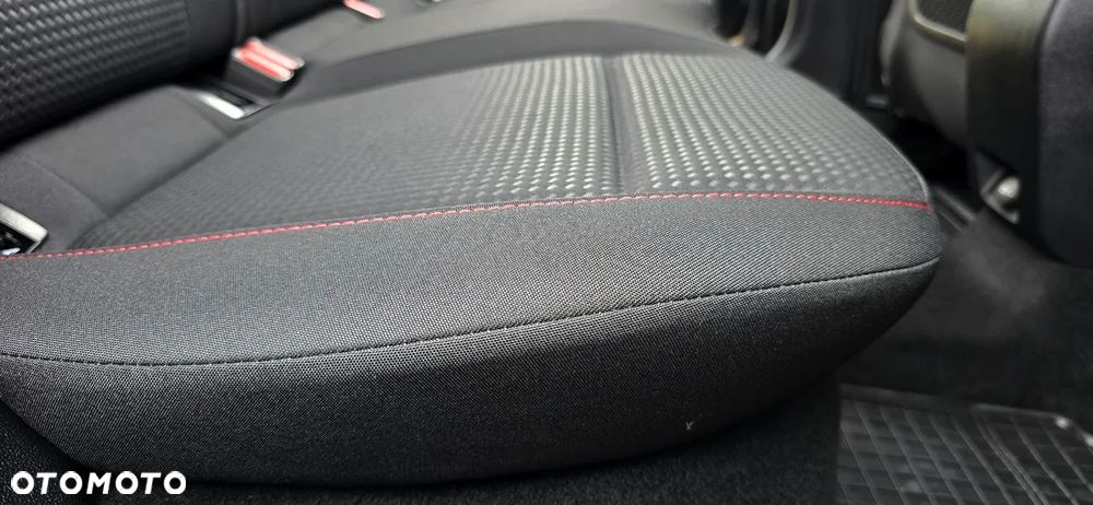 Ford Focus 1.5 EcoBoost ST-Line - 11