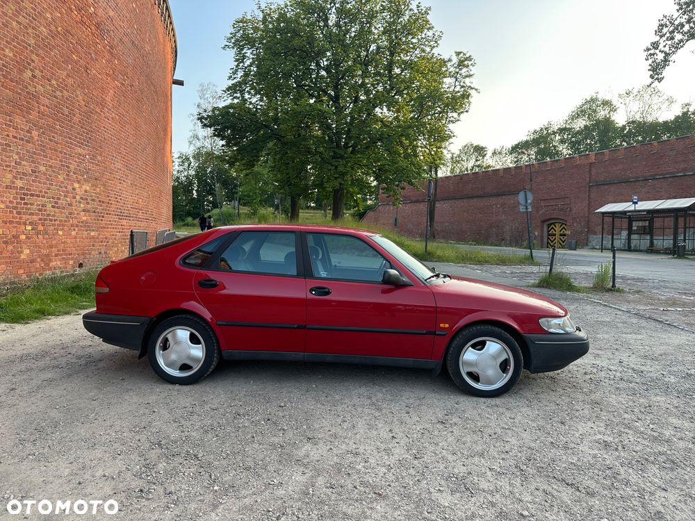 Saab 900 2.3 S - 4
