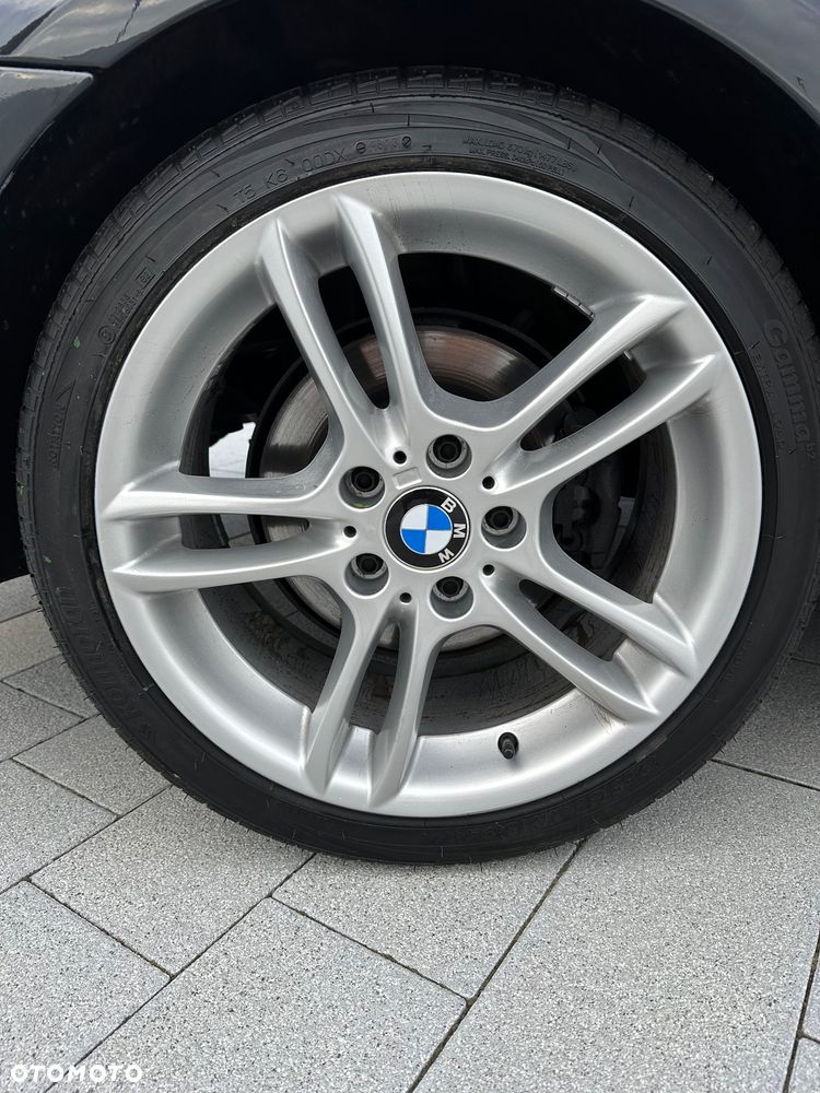 BMW Seria 3 318d DPF Edition Sport - 11