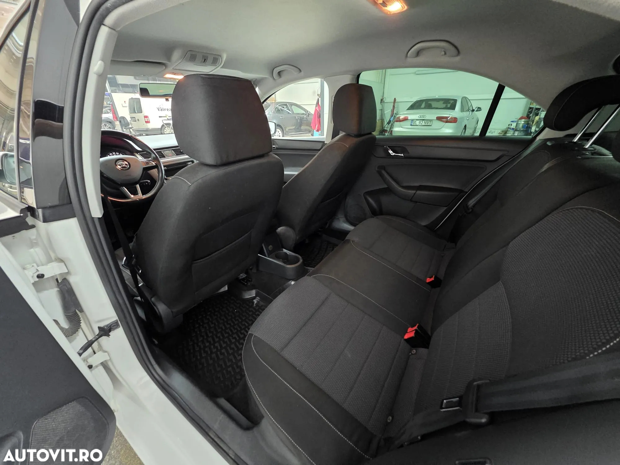 Skoda RAPID - 15