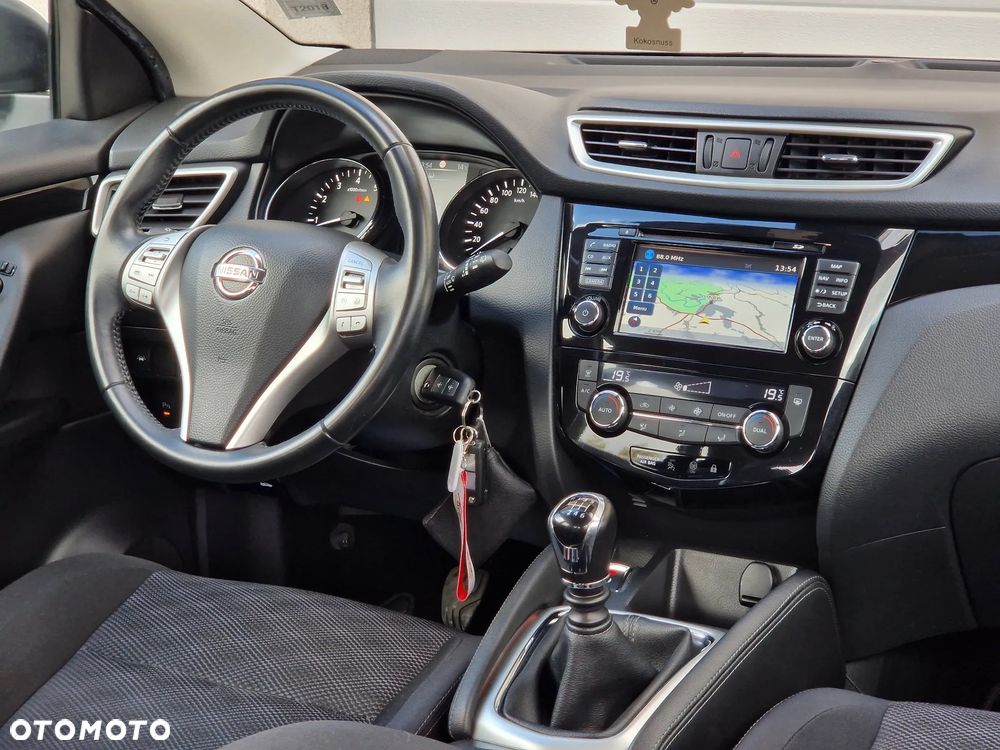 Nissan Qashqai 1.6 DIG-T 360 - 24