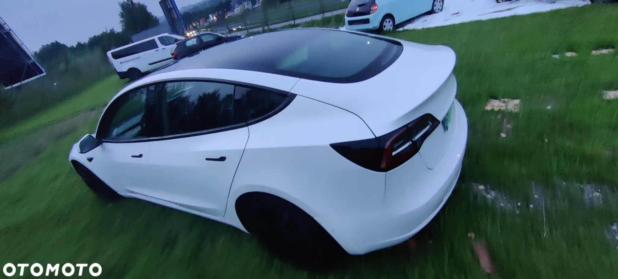 Tesla Model 3 - 6