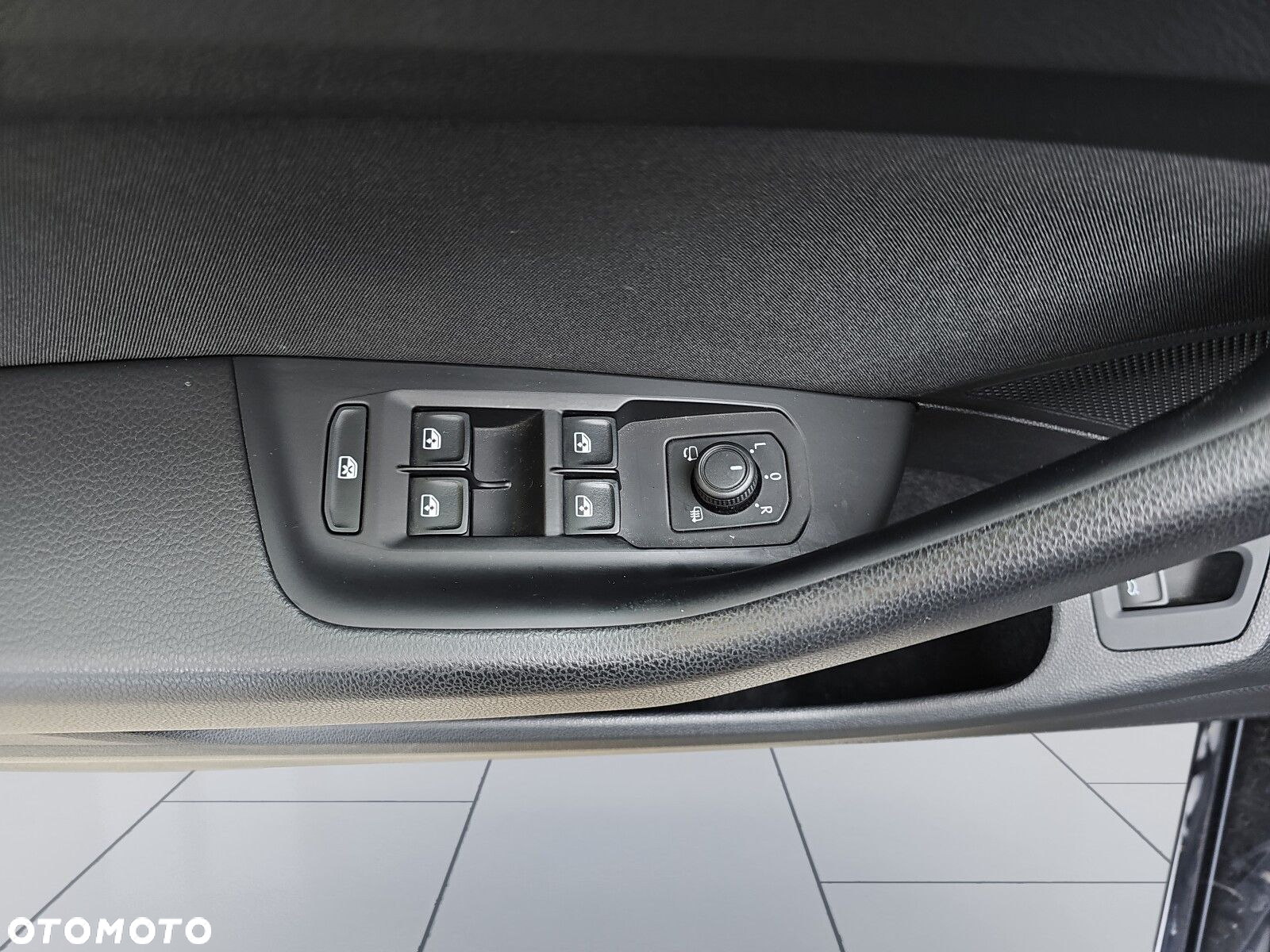 Volkswagen Passat 2.0 TDI EVO Business DSG - 25