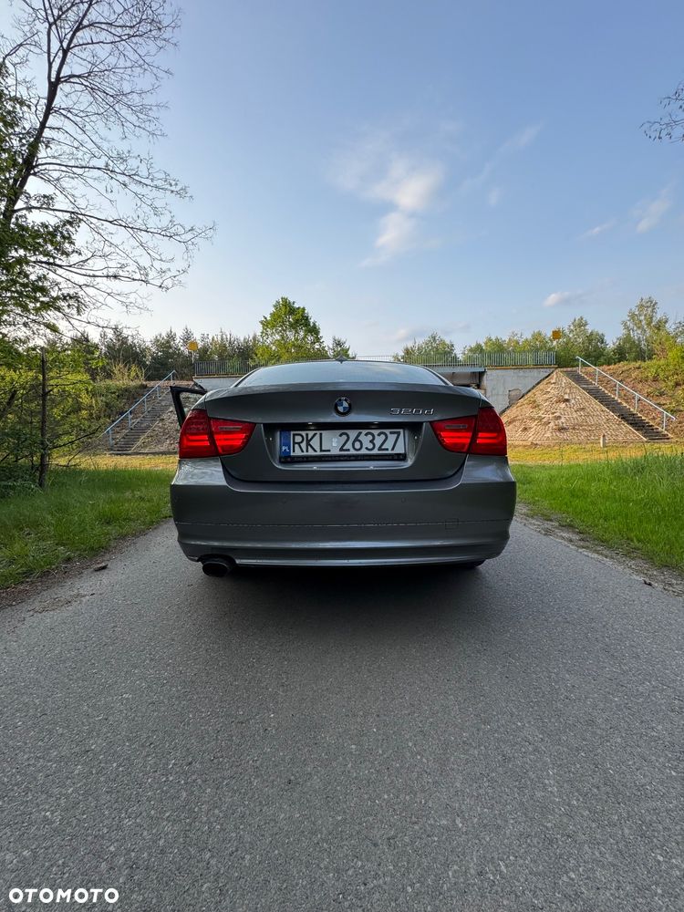 BMW Seria 3 320d xDrive - 5