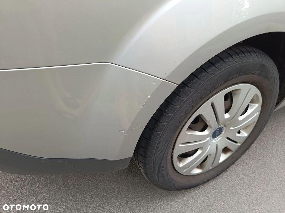 Ford S-Max - 9