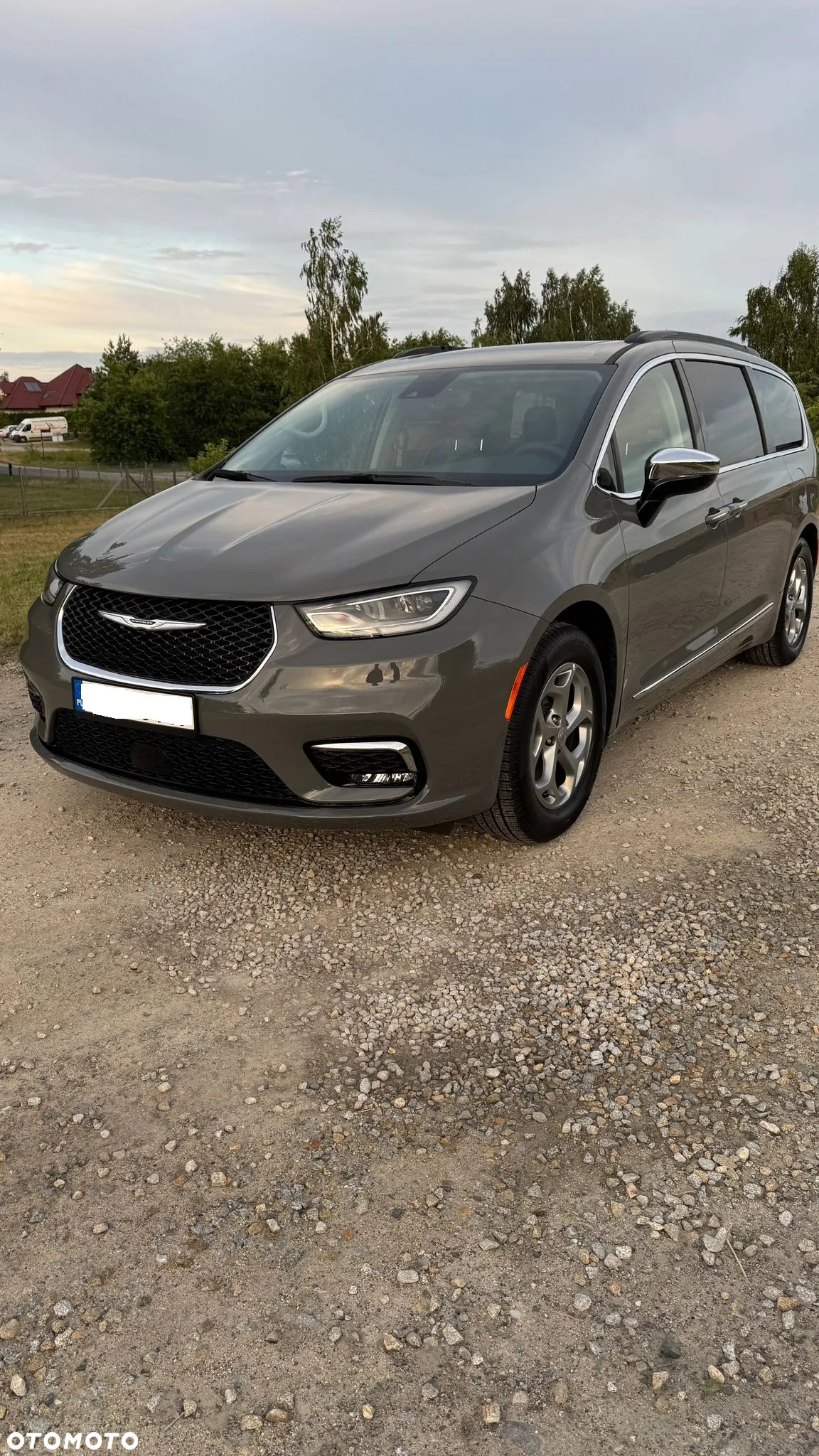 Chrysler Pacifica - 24