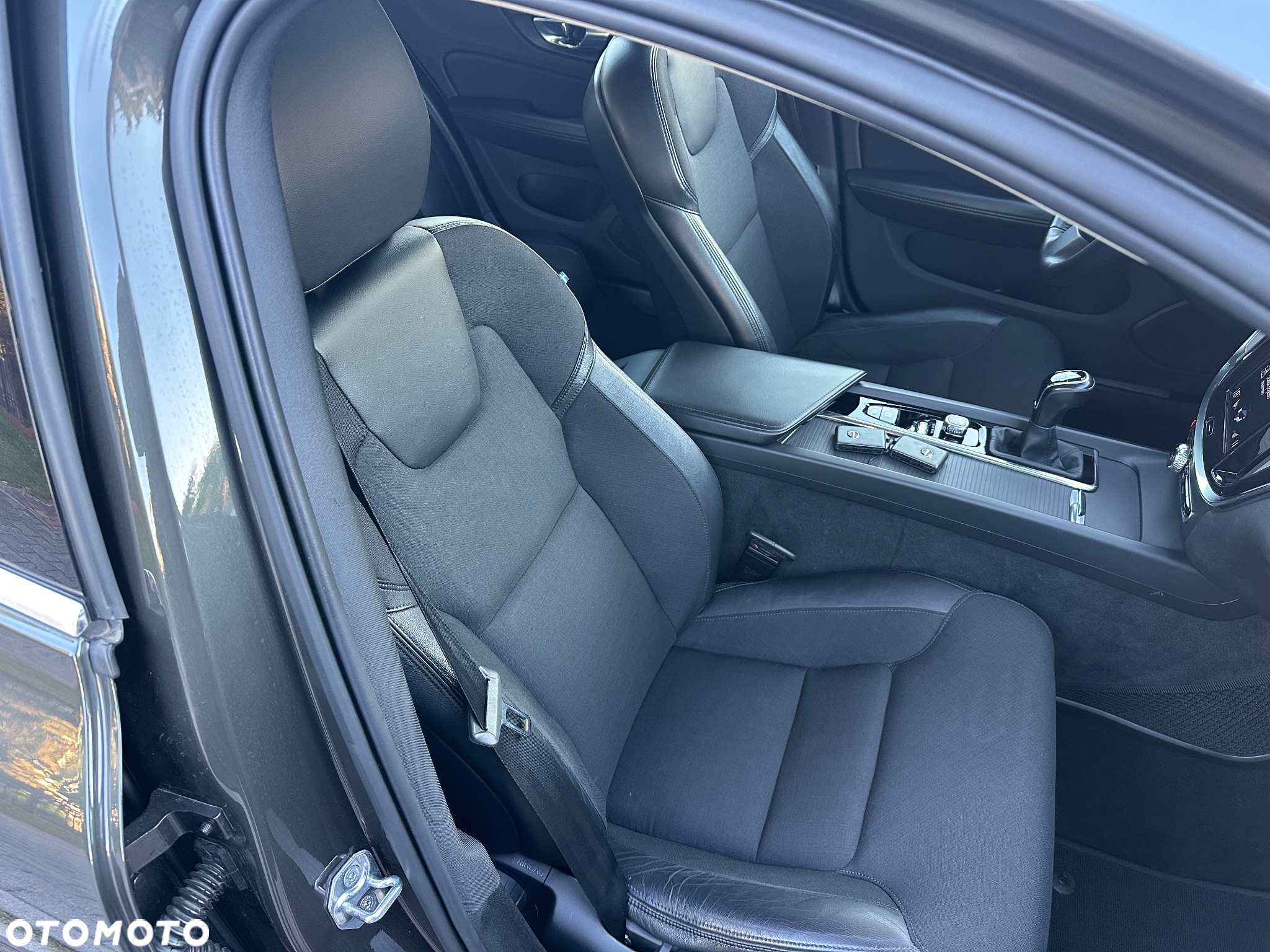 Volvo V60 D3 Drive-E Momentum - 22