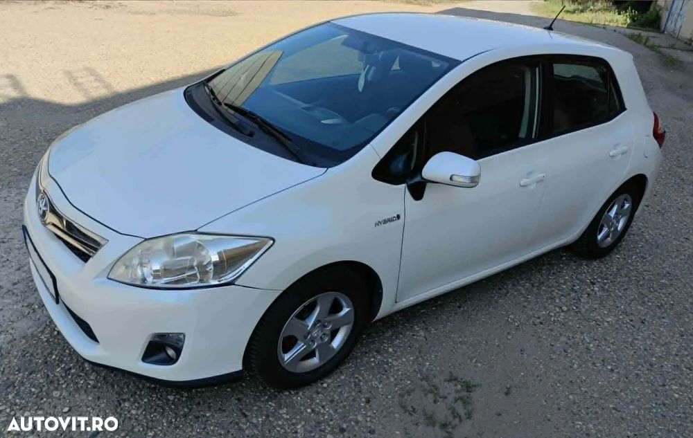 Toyota Auris - 2