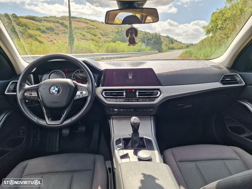 BMW 318 d Advantage - 13