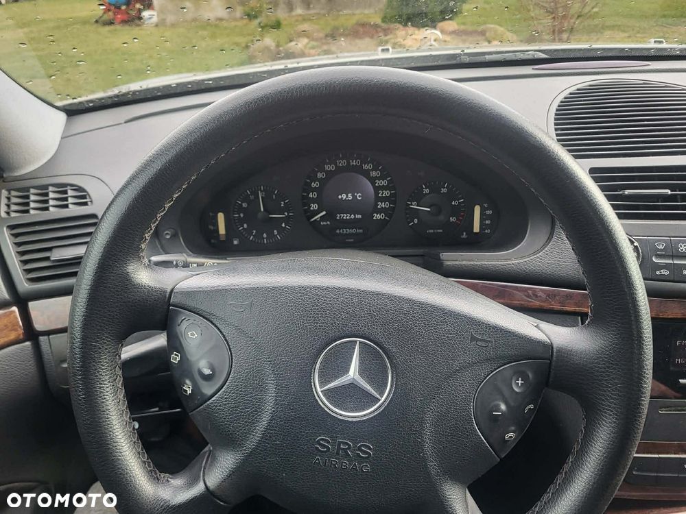 Mercedes-Benz Klasa E 220 T CDI Classic - 5