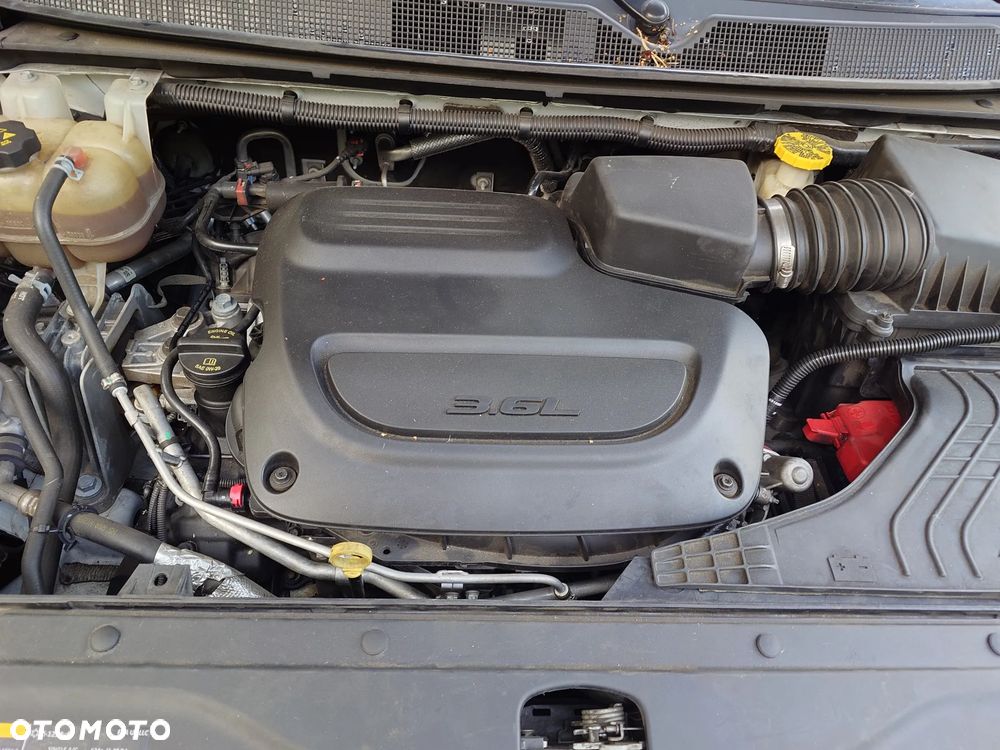 Chrysler Pacifica - 11