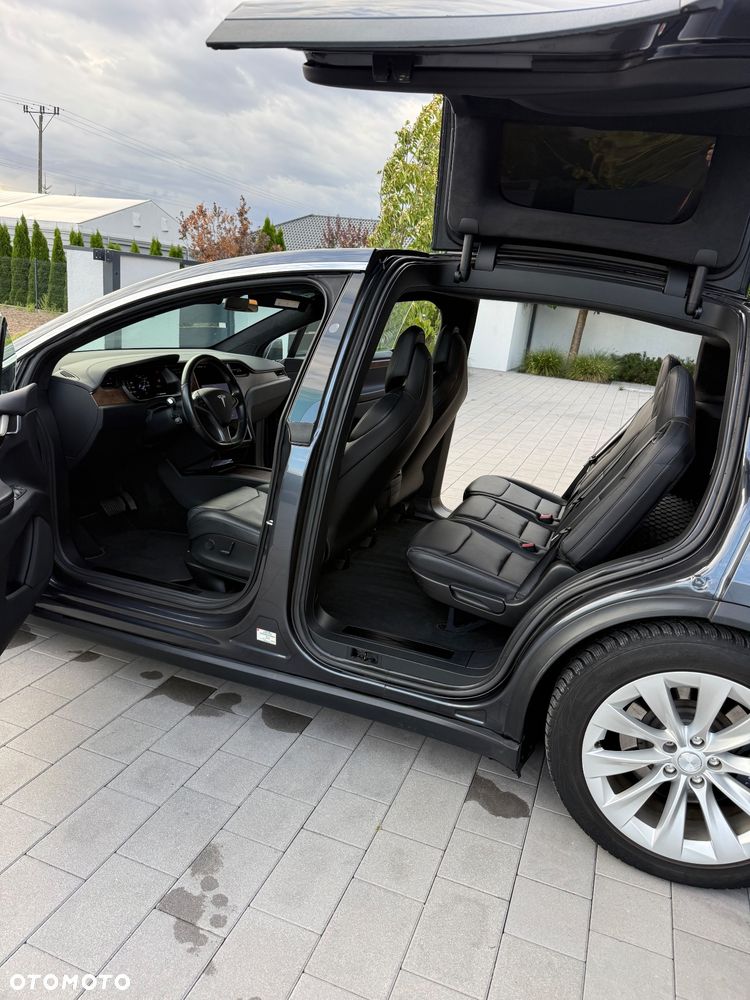 Tesla Model X Long Range Plus - 4
