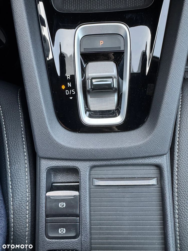 Skoda Octavia 2.0 TDI Sportline DSG - 26