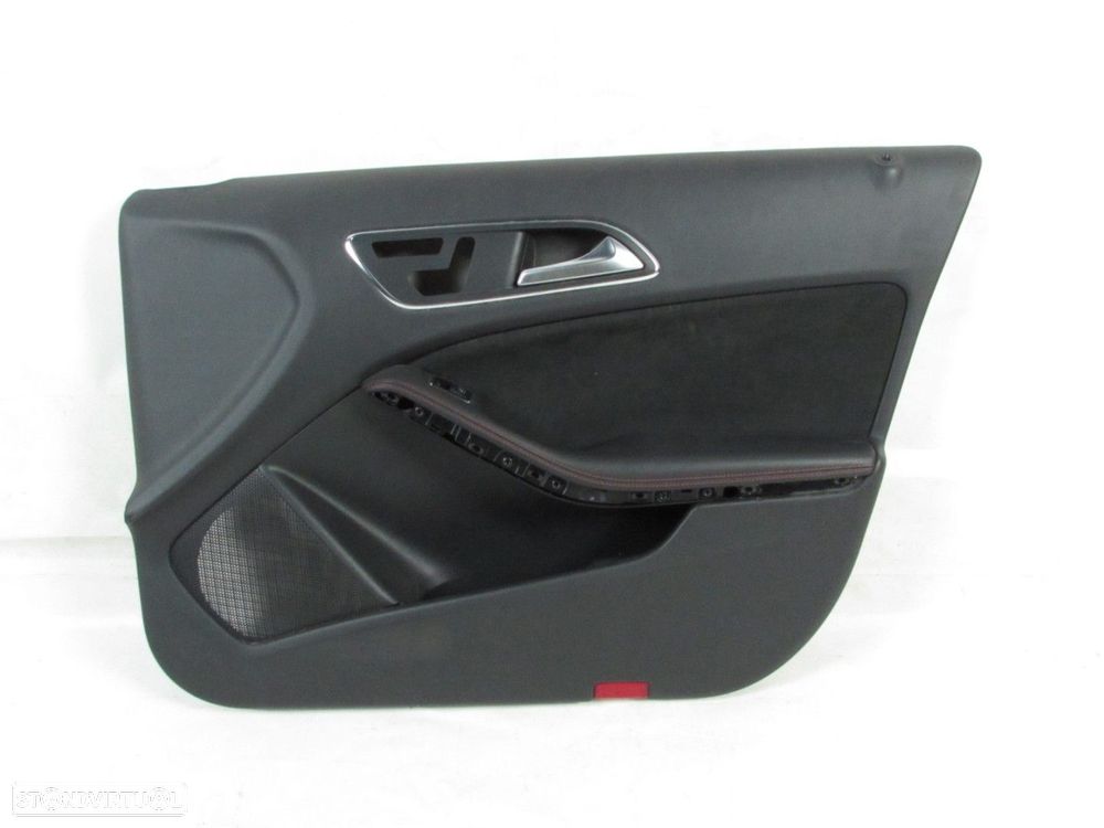 Forra da porta Direito/Frente Seminovo/ Original MERCEDES-BENZ GLA-CLASS (X156) - 1