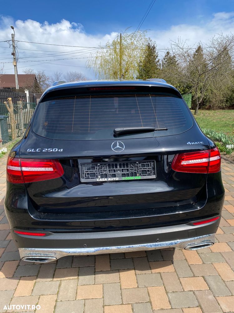 Mercedes-Benz GLC - 4