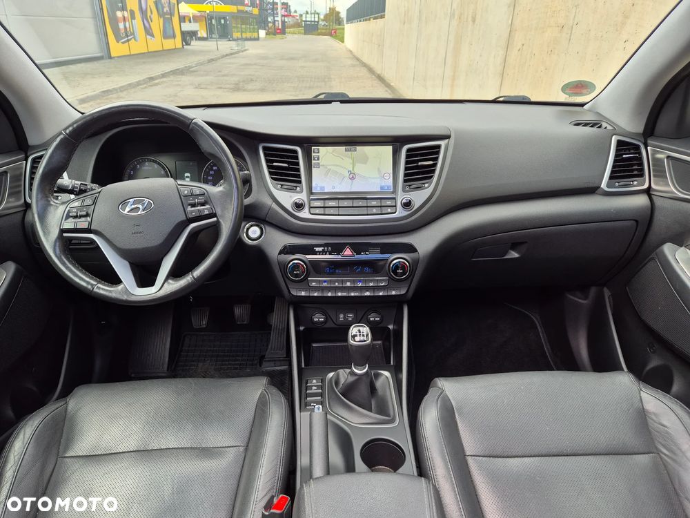 Hyundai Tucson 1.6 GDi 2WD Premium - 16
