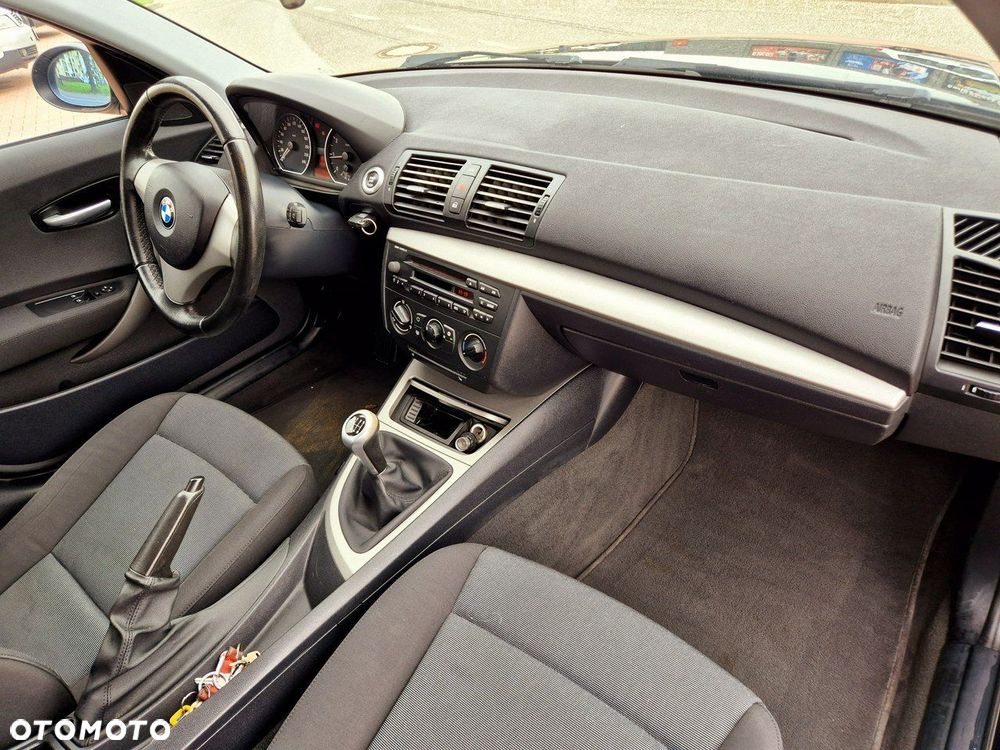 BMW Seria 1 116i - 8