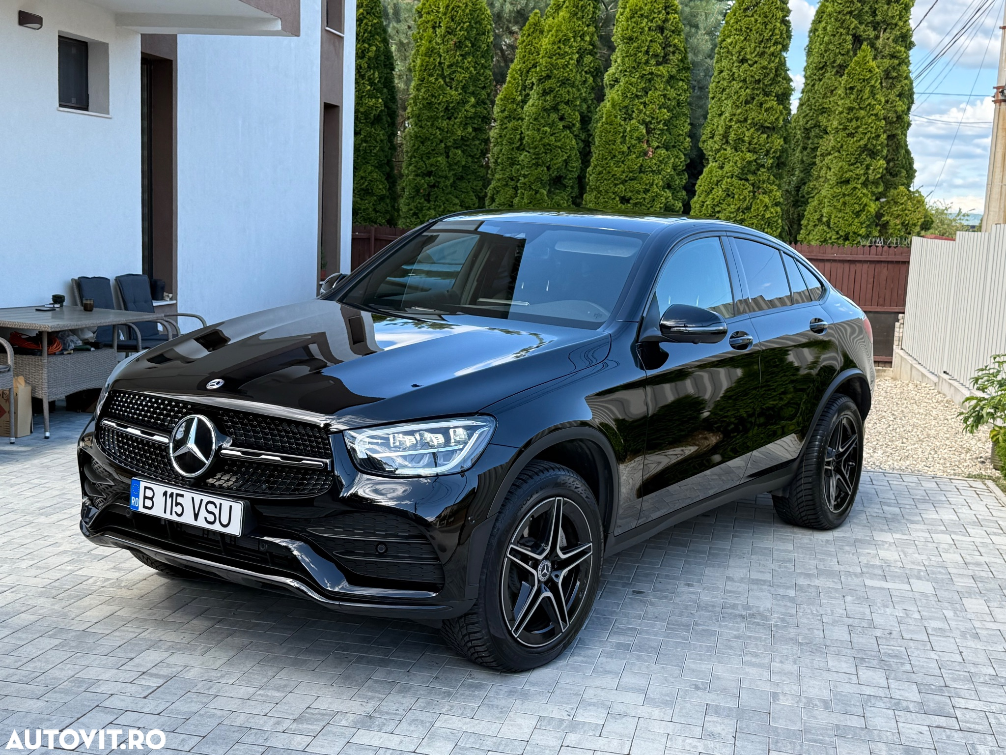 Mercedes-Benz GLC Coupe 300 e 4Matic 9G-TRONIC AMG Line - 27