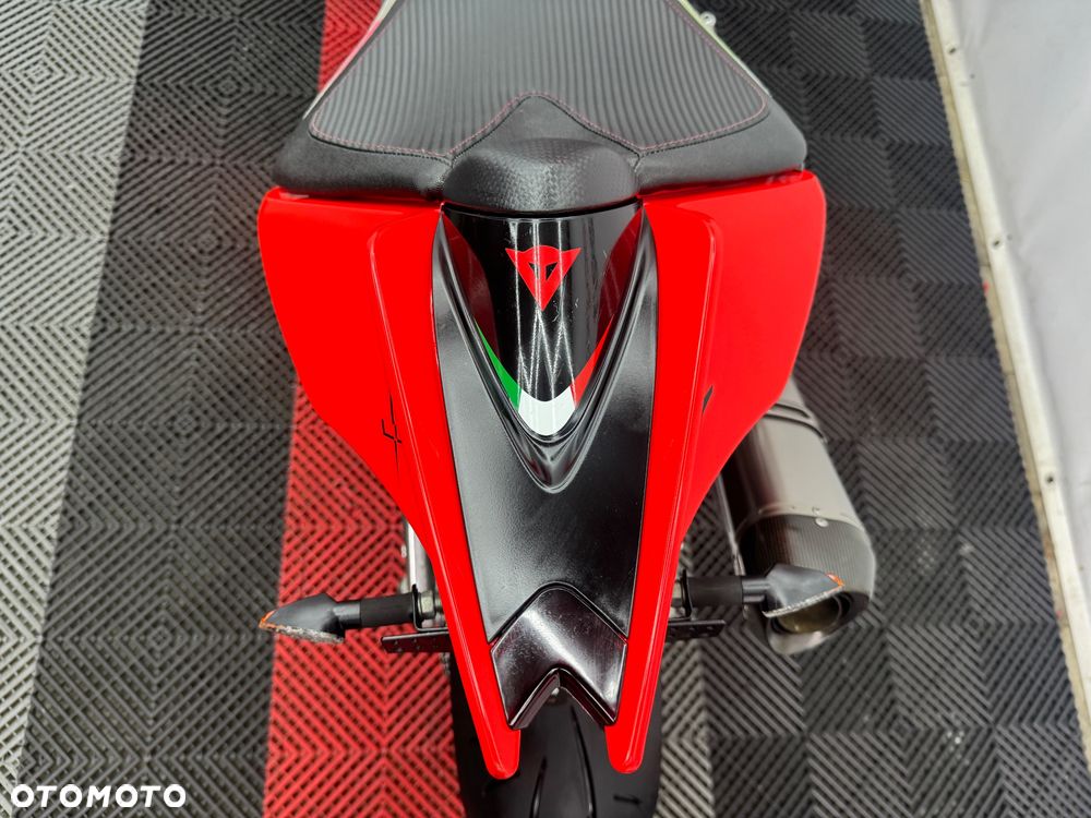 Aprilia RSV - 24