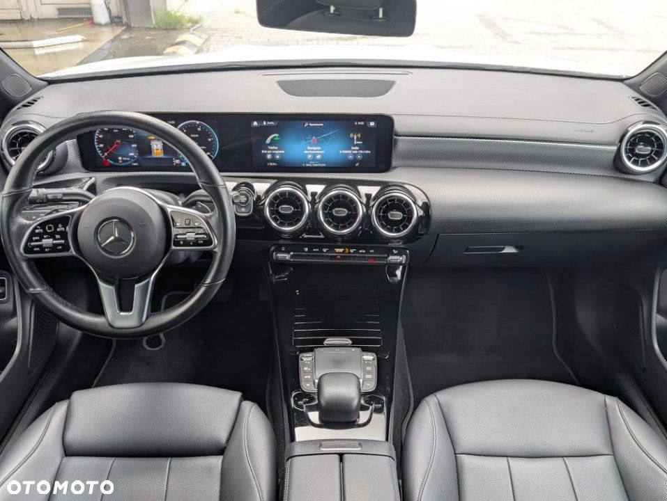 Mercedes-Benz CLA - 29
