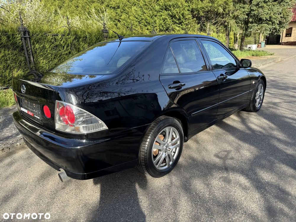 Lexus IS 200 Prestige - 6