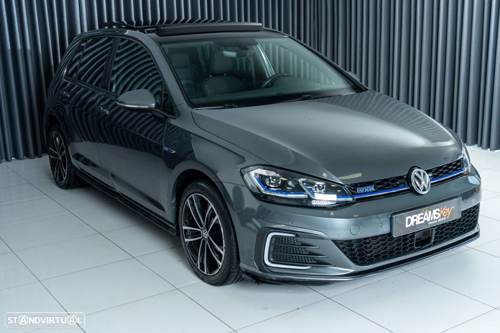 VW Golf 1.4 GTE Plug-In-Hybrid DSG - 36