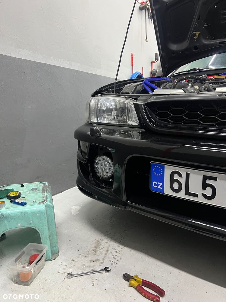 Subaru Impreza 2.0 GT - 6