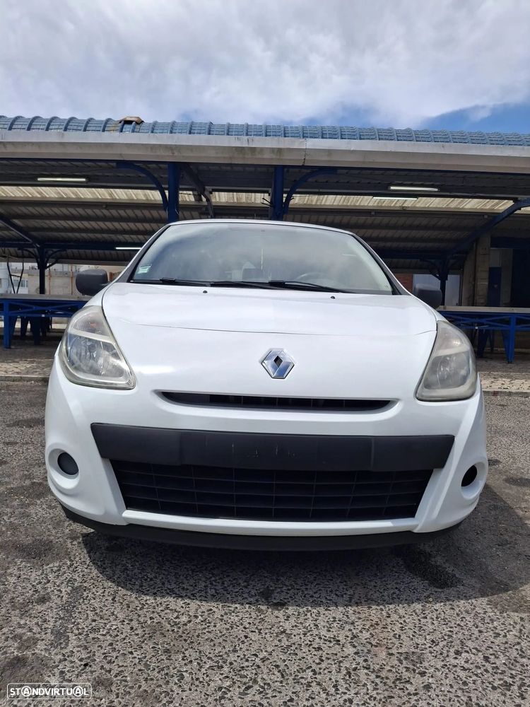 Renault Clio - 7