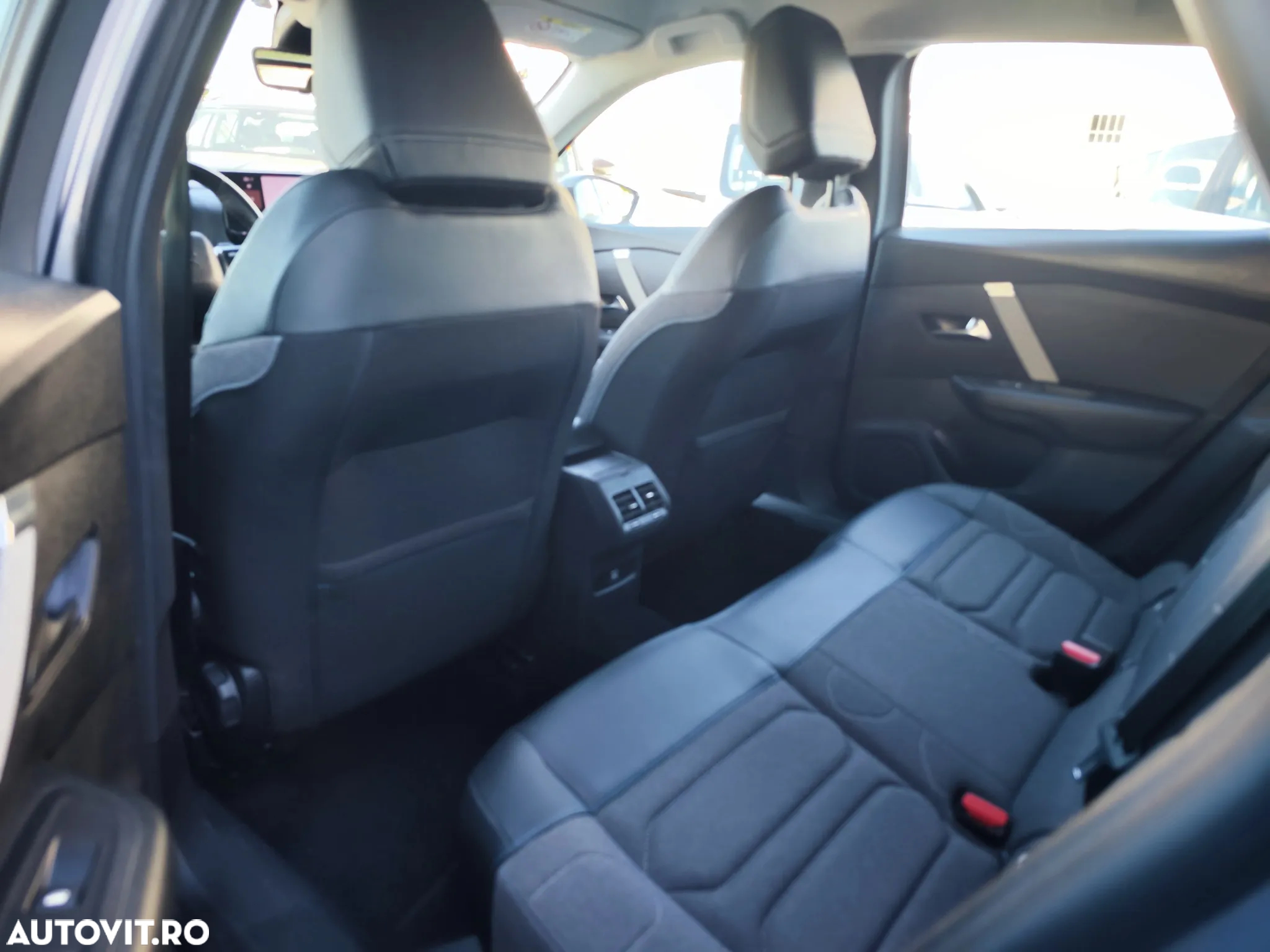 Citroën C4 BlueHDi 130 Stop&Start EAT8 FEEL PACK - 13