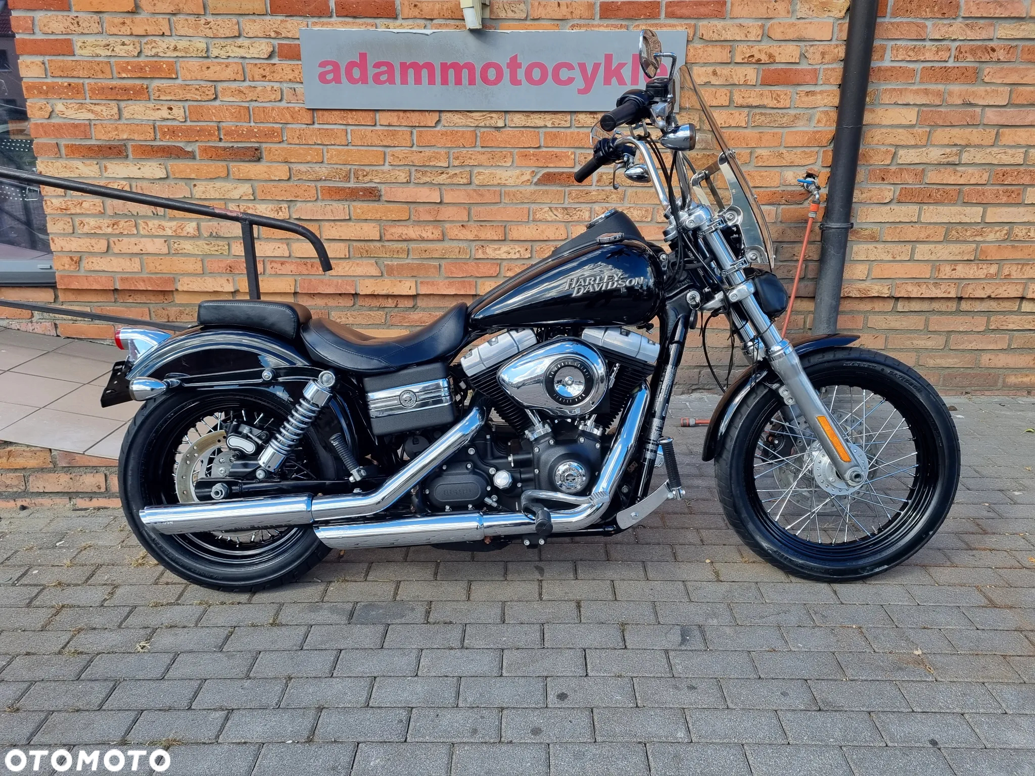 Harley-Davidson Dyna Street Bob - 31