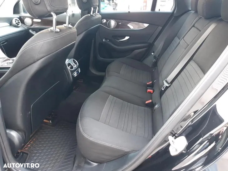 Mercedes-Benz GLC 250 d 4MATIC - 12