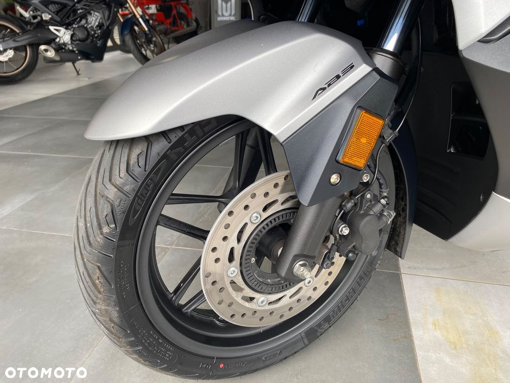 Honda NSS - 25