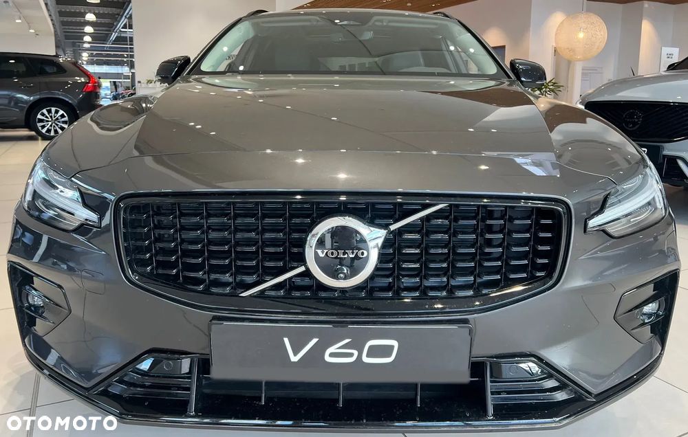 Volvo V60 B4 B DKG Ultimate Dark - 9