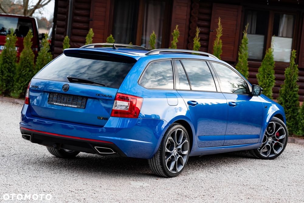Skoda Octavia 2.0 TDI DSG RS - 12