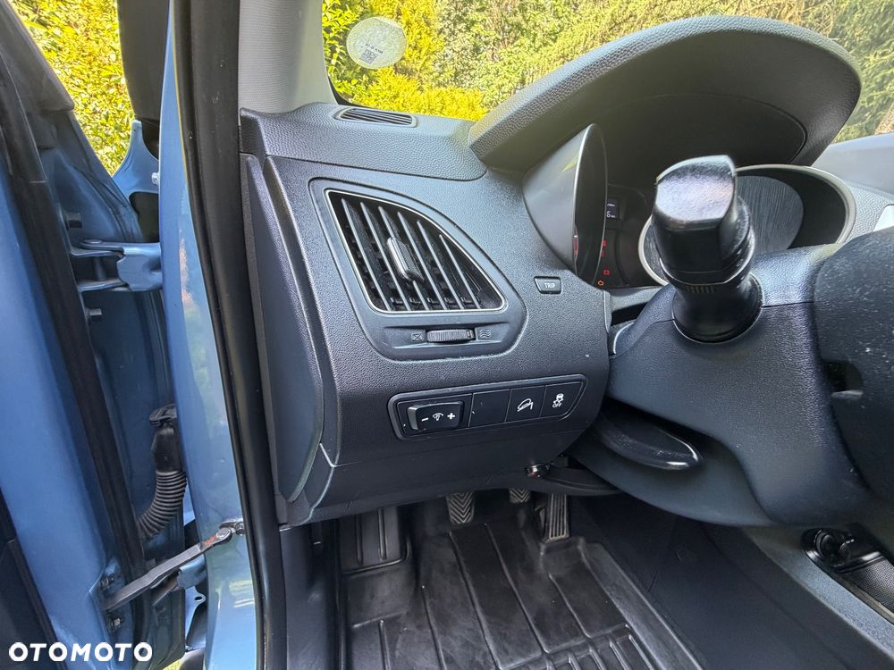 Hyundai ix35 1.7 CRDi Premium 2WD - 18