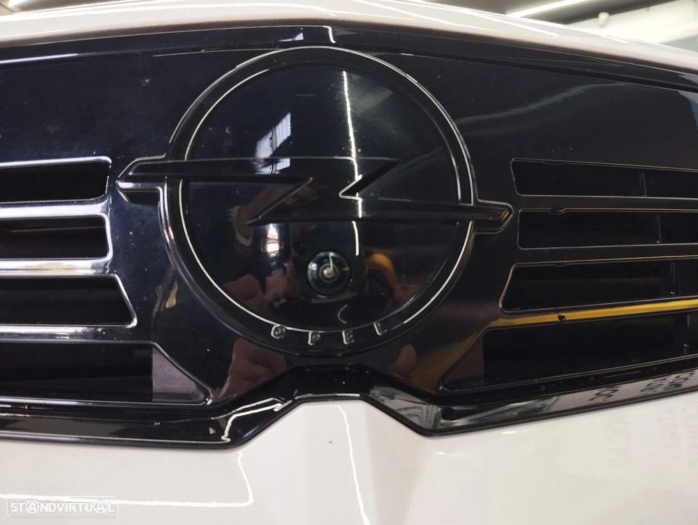 Opel Astra 1.2 T GS - 9