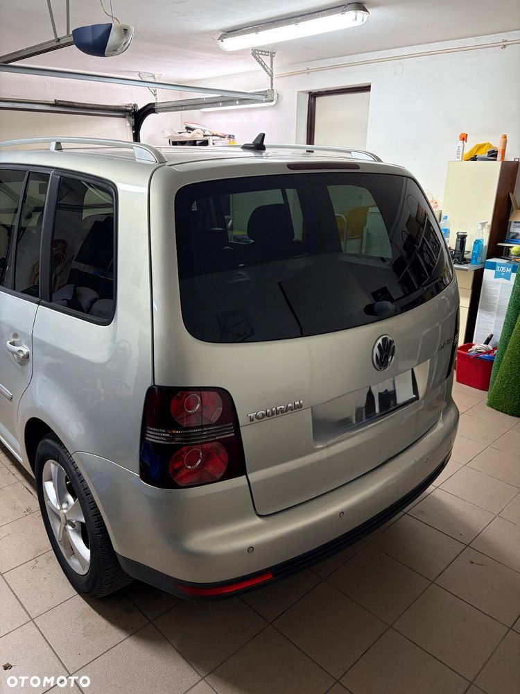 Volkswagen Touran 2.0 TDI DPF Highline - 34