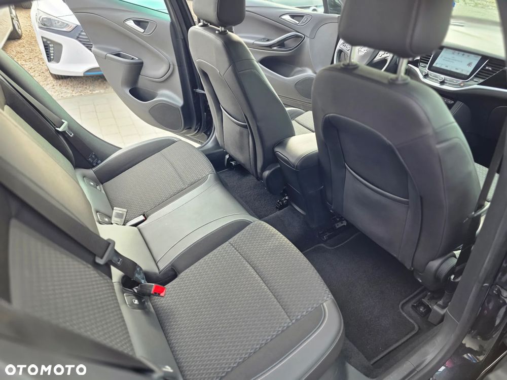 Opel Astra 1.4 Turbo Innovation - 15