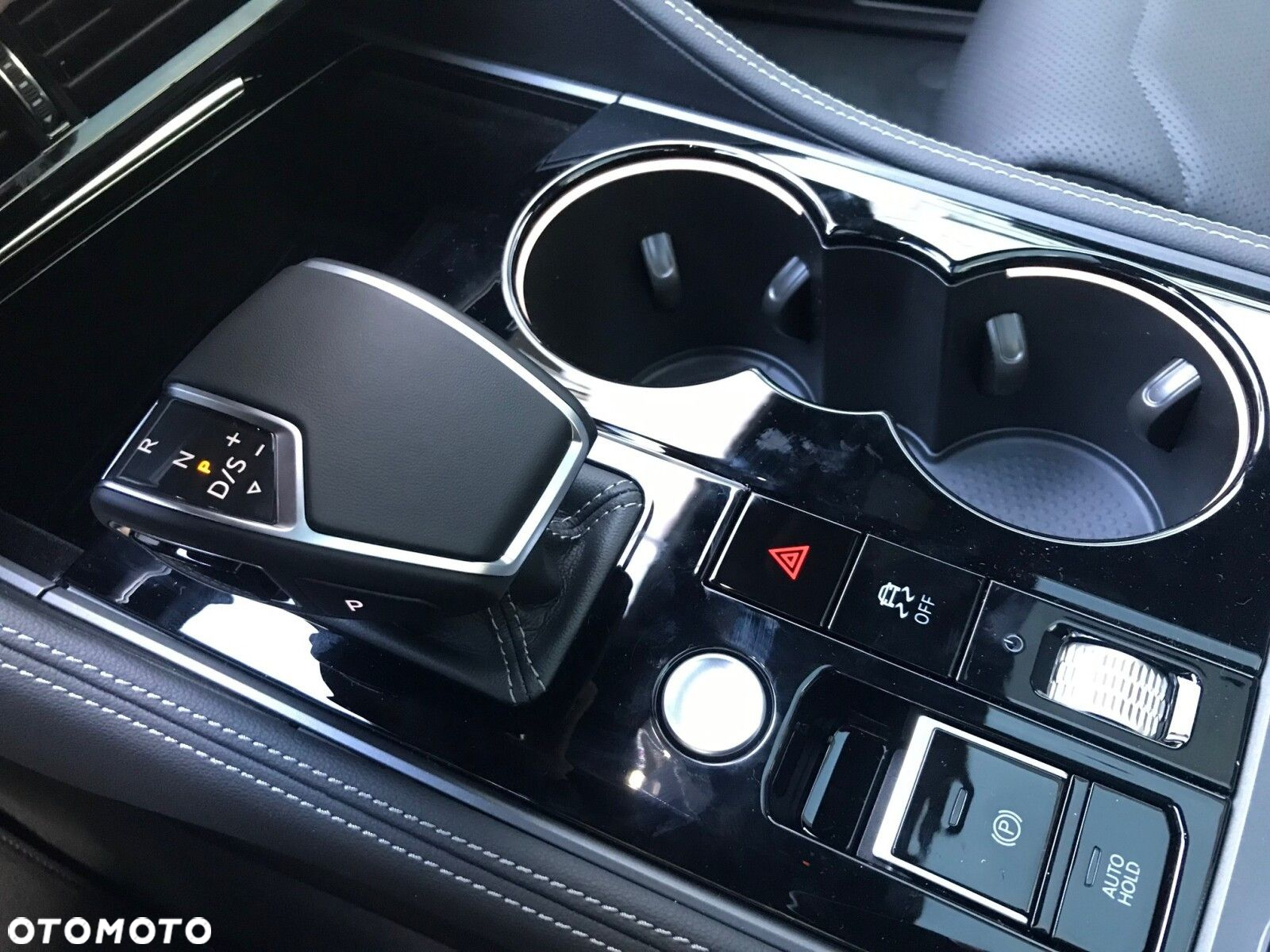 Volkswagen Touareg - 18