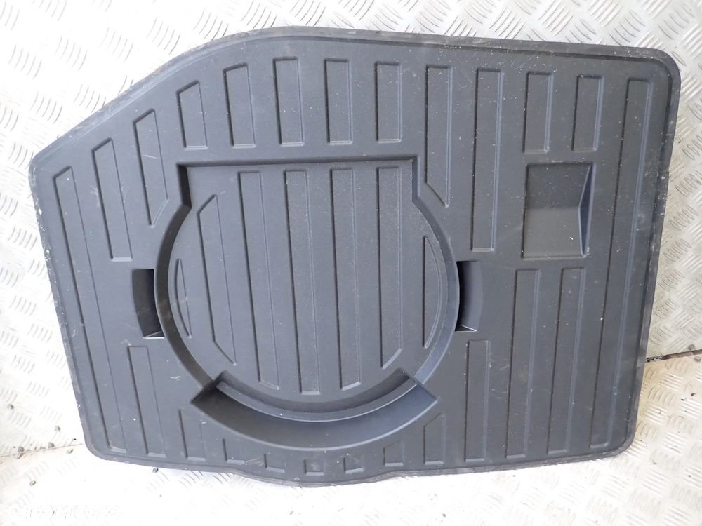 PODŁOGA / WKŁAD KOŁA AUDI A6 C7 KOMBI  4G9863547 / 4G9863547A - 5