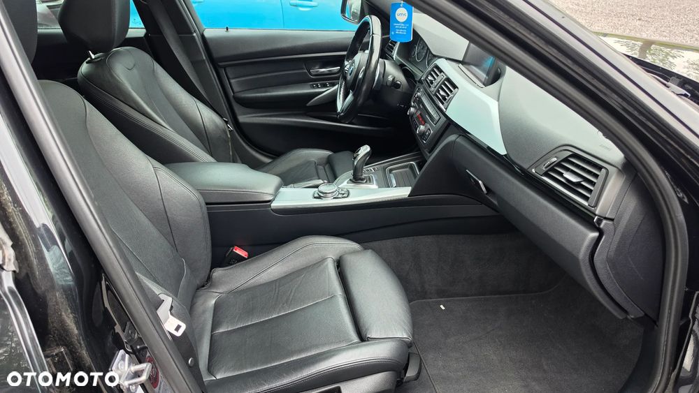 BMW Seria 3 335d xDrive Sport-Aut Sport Line - 14