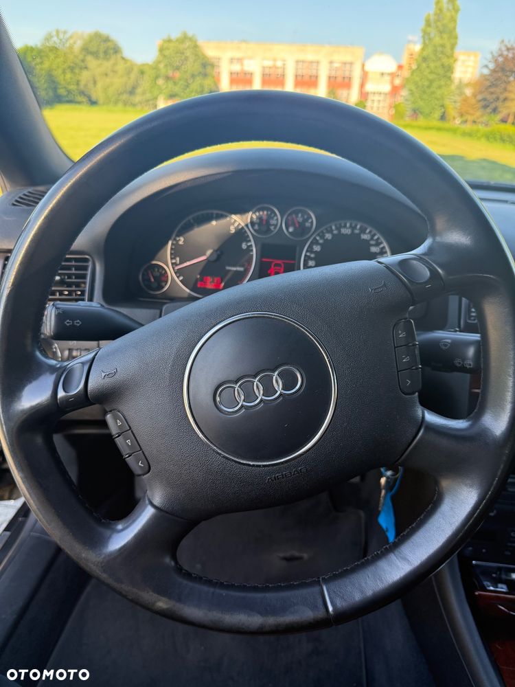 Audi A6 Allroad - 32