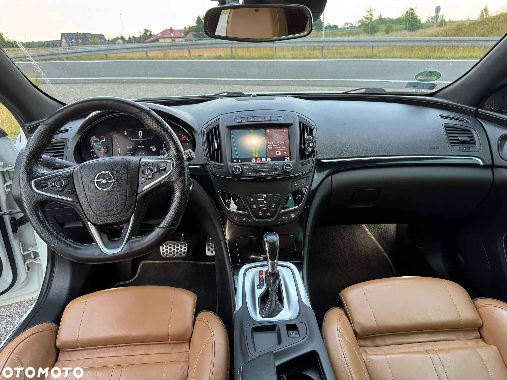 Opel Insignia - 26