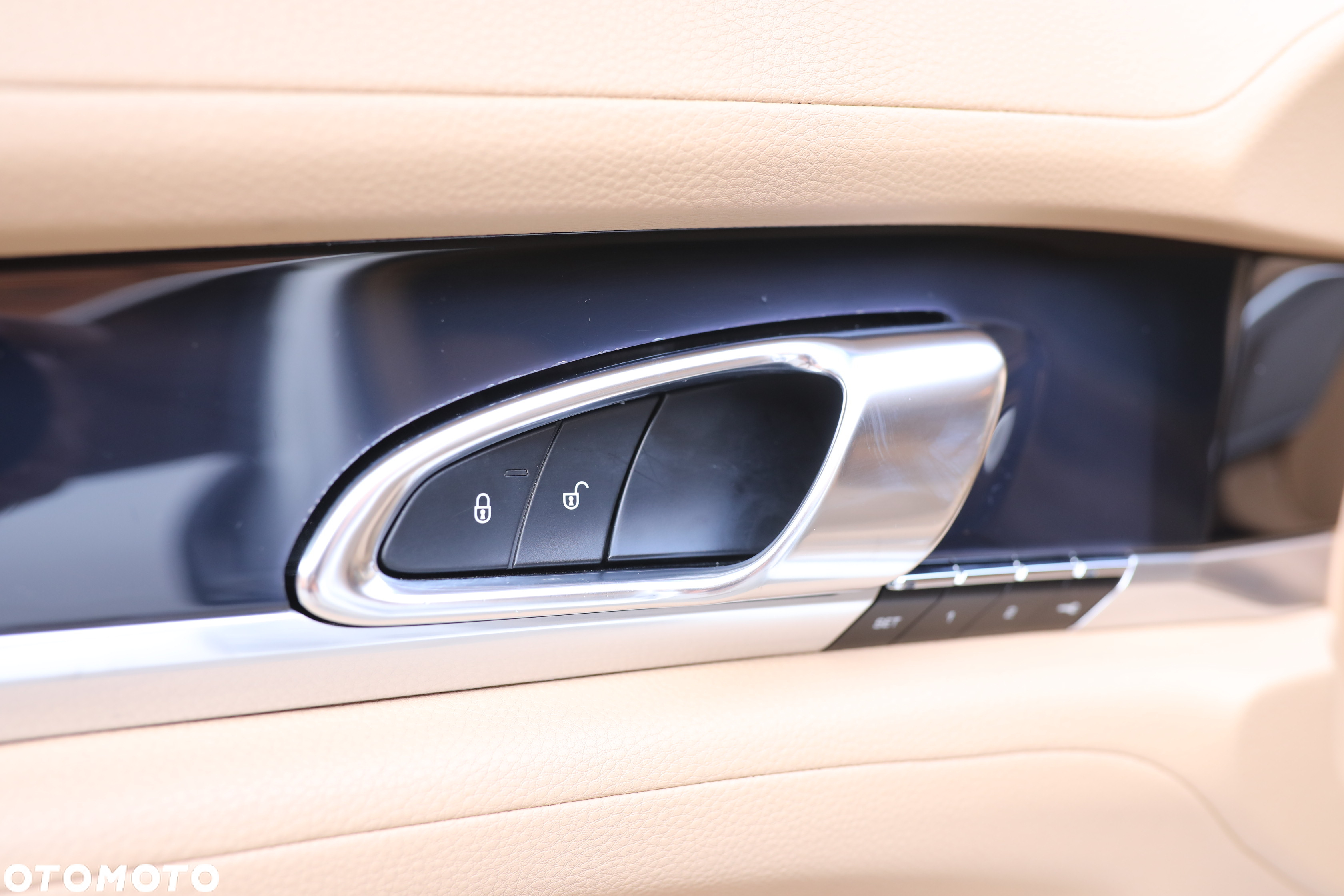 Porsche Panamera PDK - 20