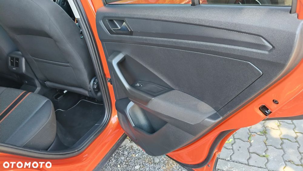 Volkswagen T-Roc 1.5 TSI OPF DSG ACTIVE - 39