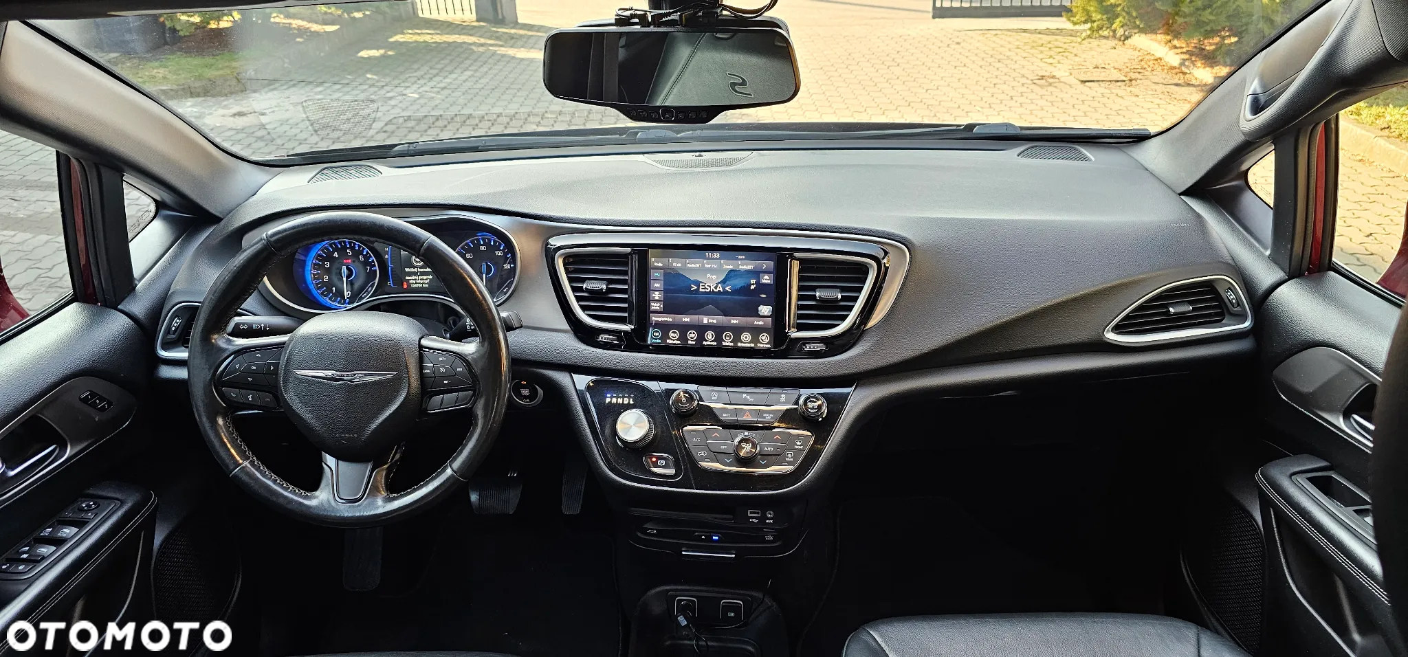 Chrysler Pacifica - 20