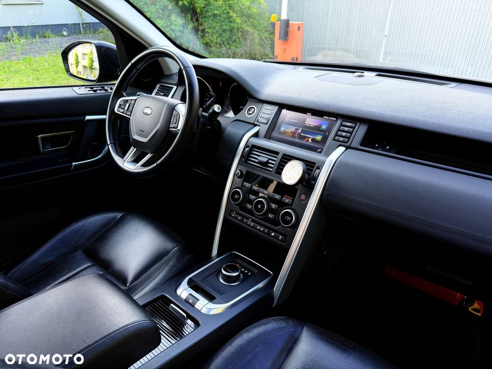 Land Rover Discovery Sport TD4 HSE Luxury - 37