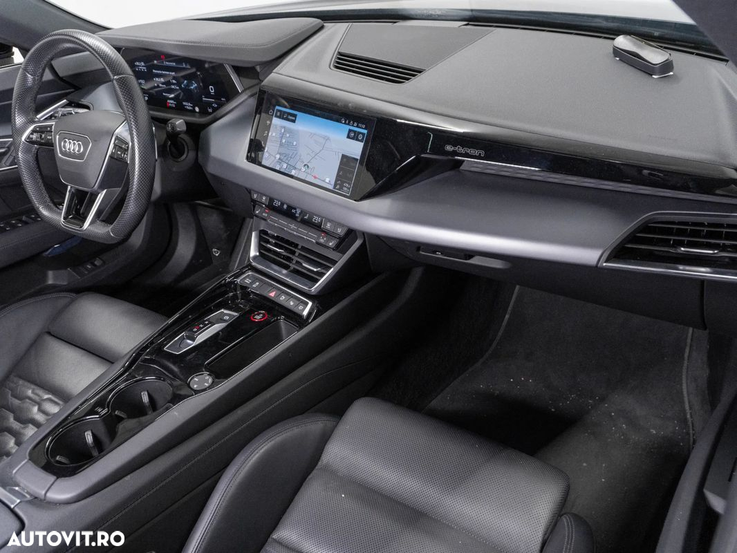 Audi e-tron GT - 17