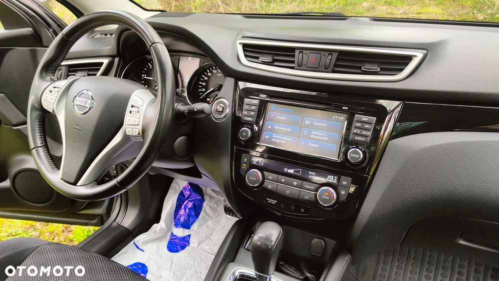 Nissan Qashqai 1.6 DCi Xtronic N-Connecta - 40