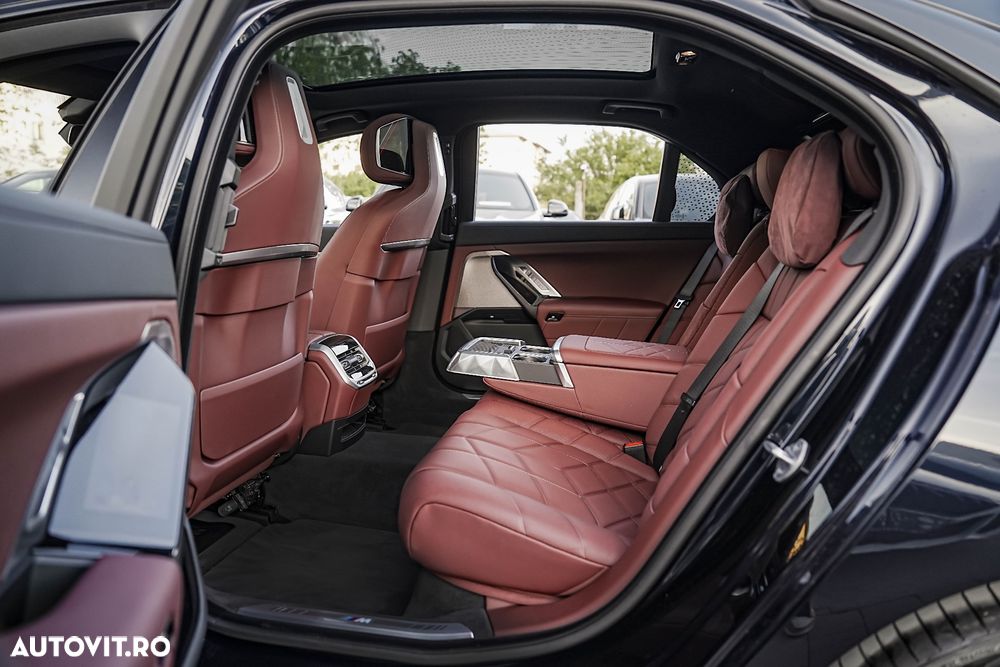 BMW Seria 7 - 18